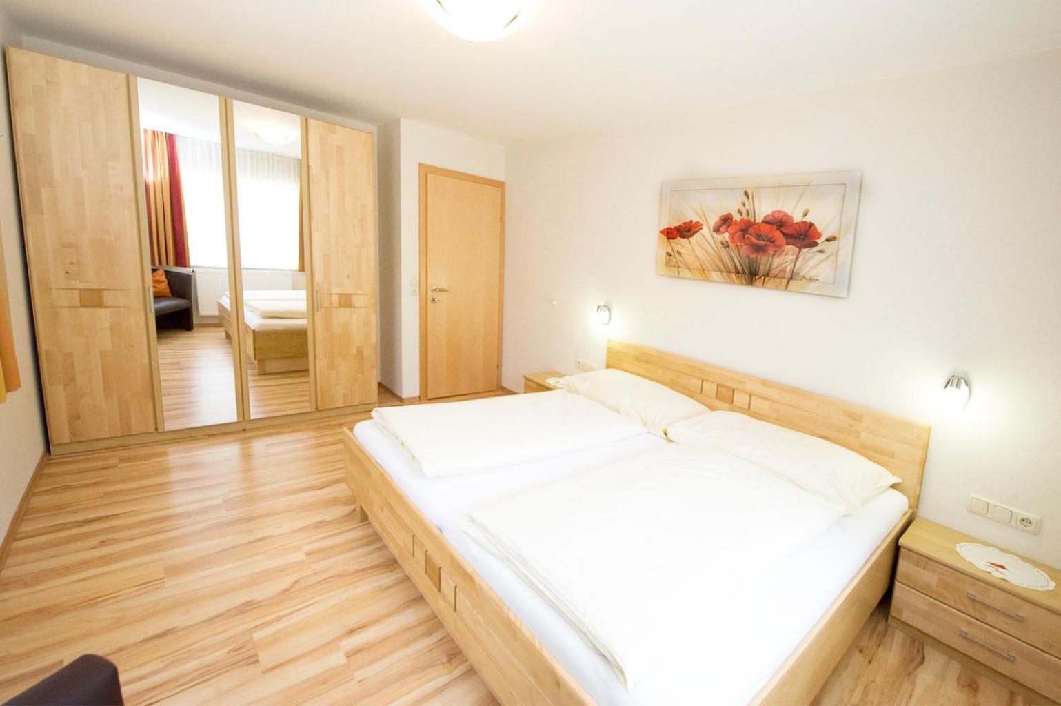 Appartement Schoenfeld Σάαλμπαχ-Χίντεργκλεμ Εξωτερικό φωτογραφία